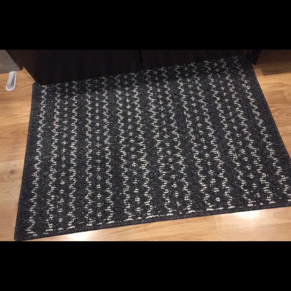 KITCHEN RUG - Picture 3 of 3
